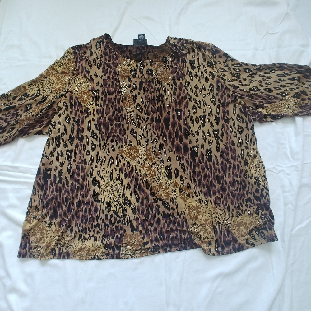 Maggi Barnes Animal print Blouse